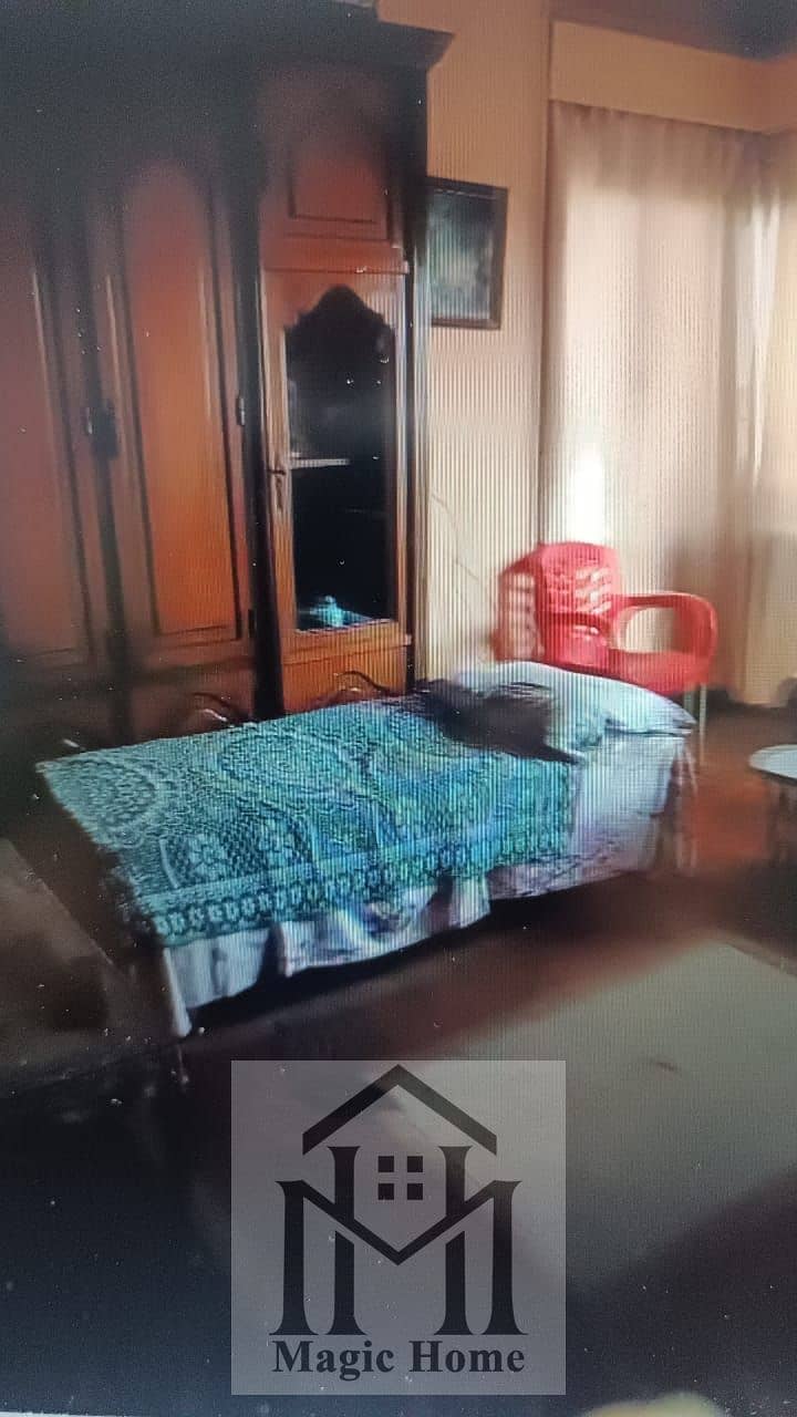 8 5de284f3-77fd-470a-a498-2e5ffaa4b06c. jpg