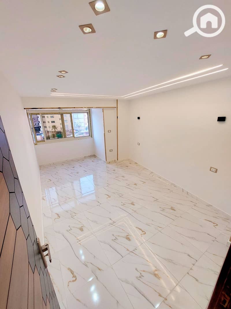 6 580059705_25235051322778621_1938241513591067259_n. jpg