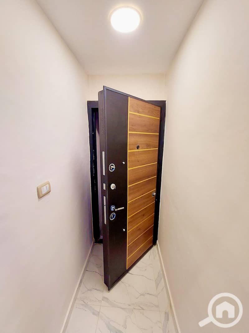 8 580994341_25225515430398877_706580859736055895_n. jpg