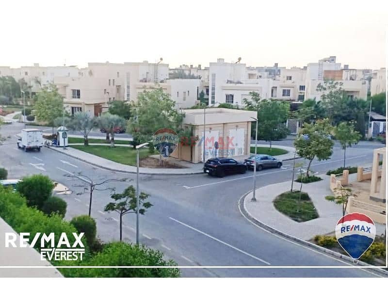 8 ef958771-7480-4142-aa31-6ce914623293. jpg