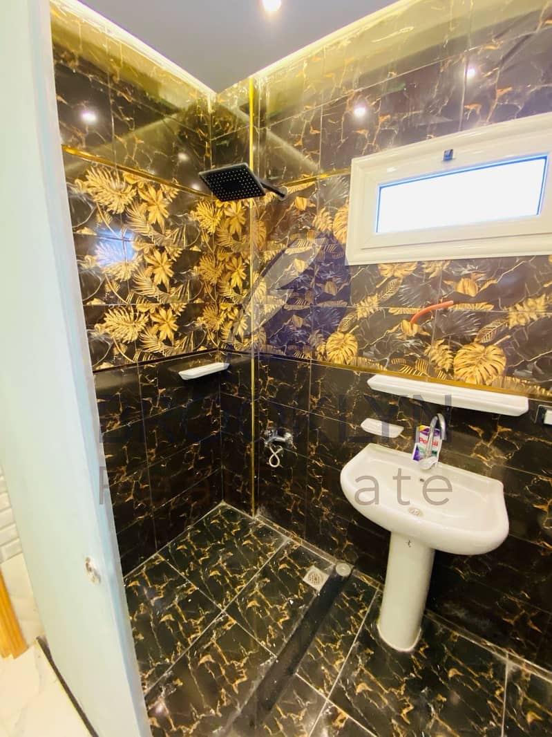 11 1ded9f82-d5d0-4075-9ac6-7e02b56a767c. jpeg