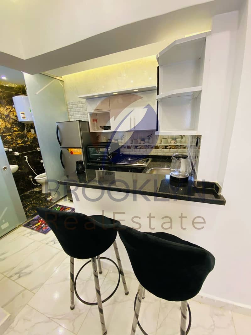 14 f5352c1e-10ee-4f3f-b803-75a767689088. jpeg