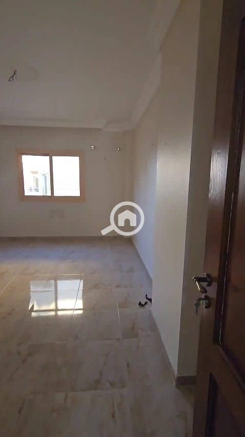 12 WhatsApp Image 2025-12-18 at 1.49. 30 PM (1). jpeg