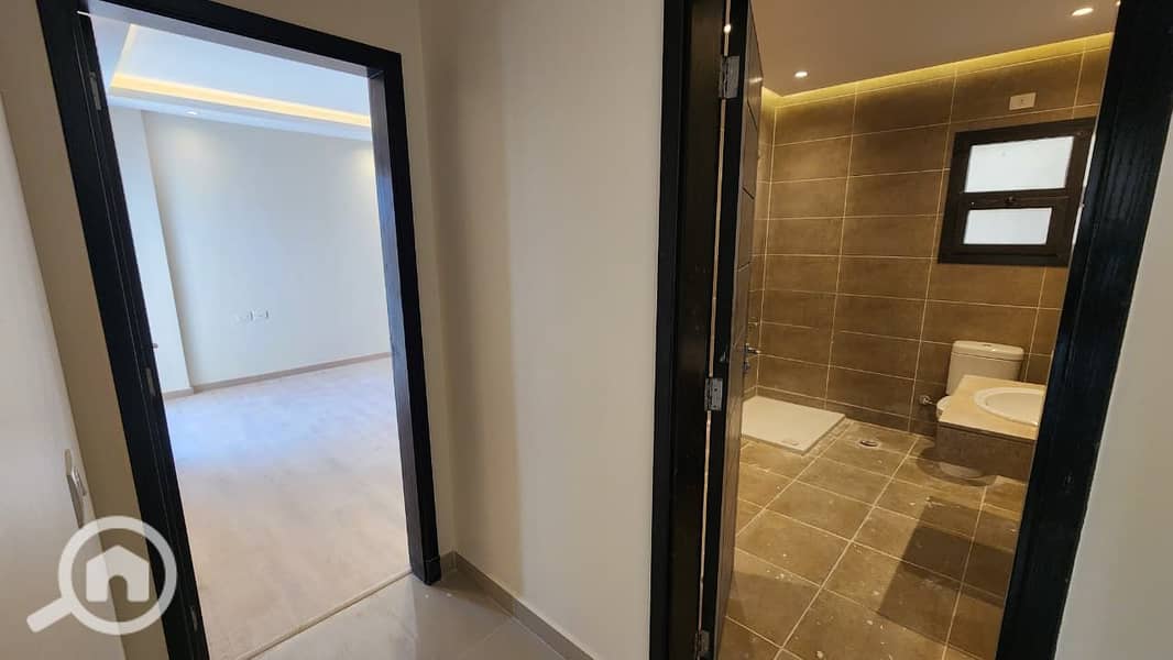 12 WhatsApp Image 2025-12-18 at 2.56. 39 PM. jpeg