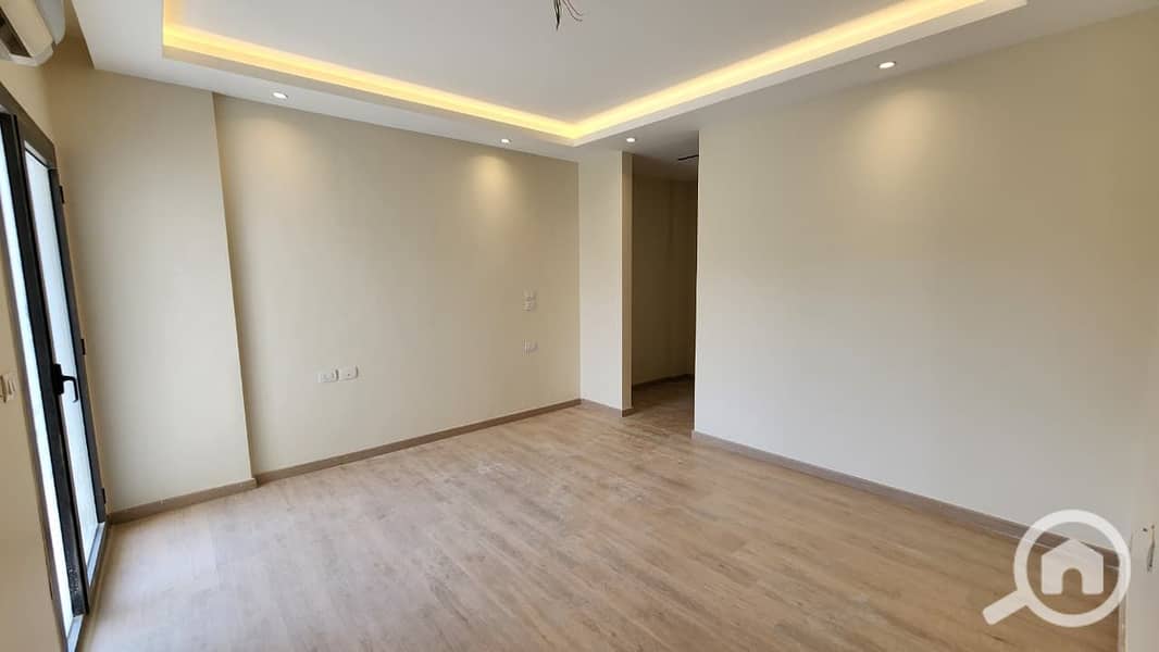 23 WhatsApp Image 2025-12-18 at 2.56. 43 PM. jpeg