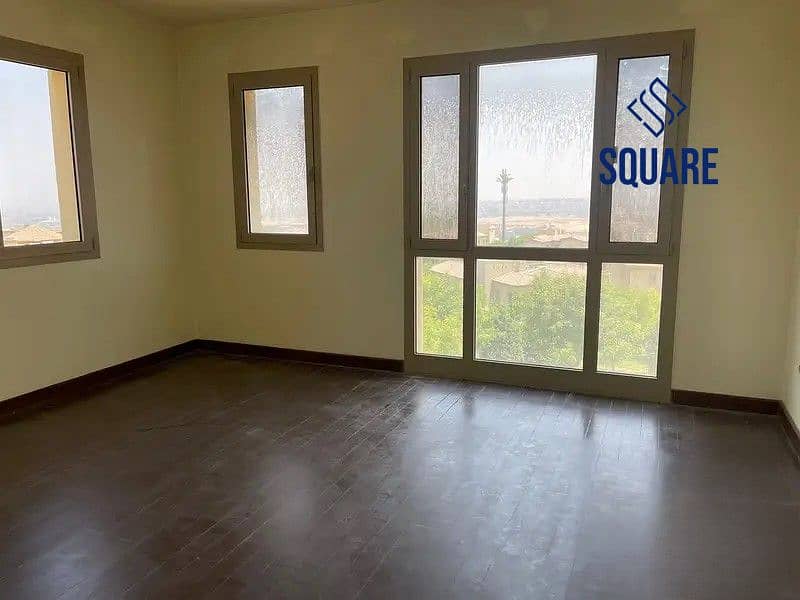 2 33082729-800x600. jpg