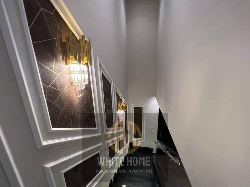 11 81dc4b8f-82fe-4bd7-8256-aabd9564abb9. jpeg