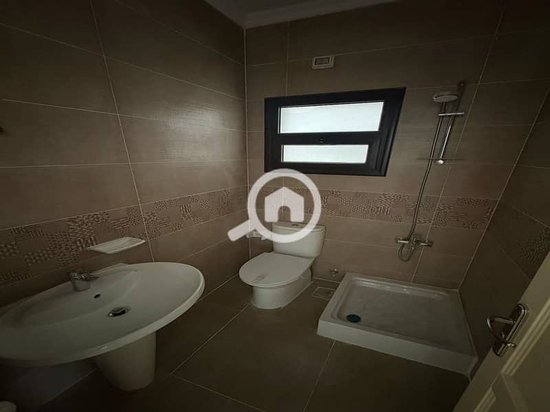 4 796e1f0c-b3f7-4dbf-aace-fd1f574ce2b4. jpeg