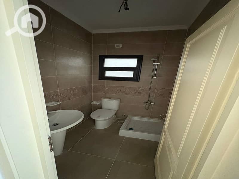 6 aed5db80-46db-489d-ba7b-dc1909d210b8. jpeg