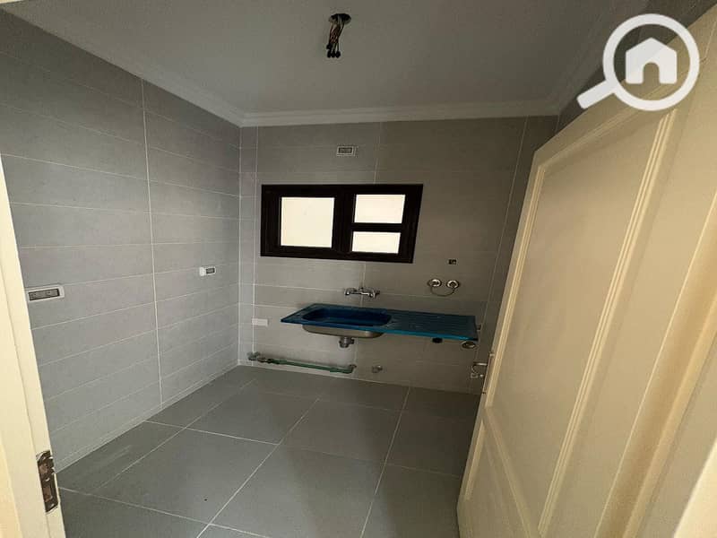 10 fecebe8e-d81f-4c98-9d25-4ab9b1981b40. jpeg