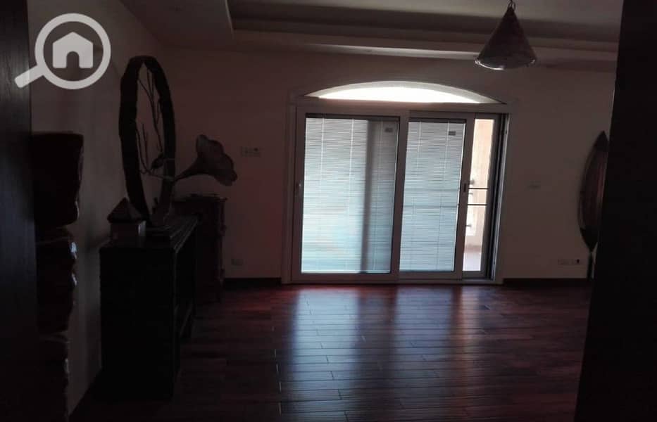 10 781c32f3-53aa-403c-981e-6a1a88213c93. jpeg