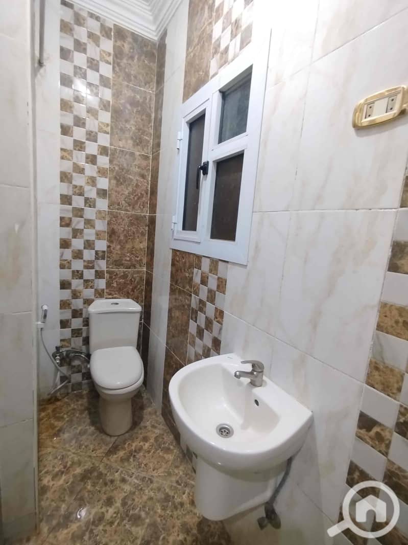 6 54e4c6d0-64c1-43a9-9ece-d4e4c16ca787. jpg