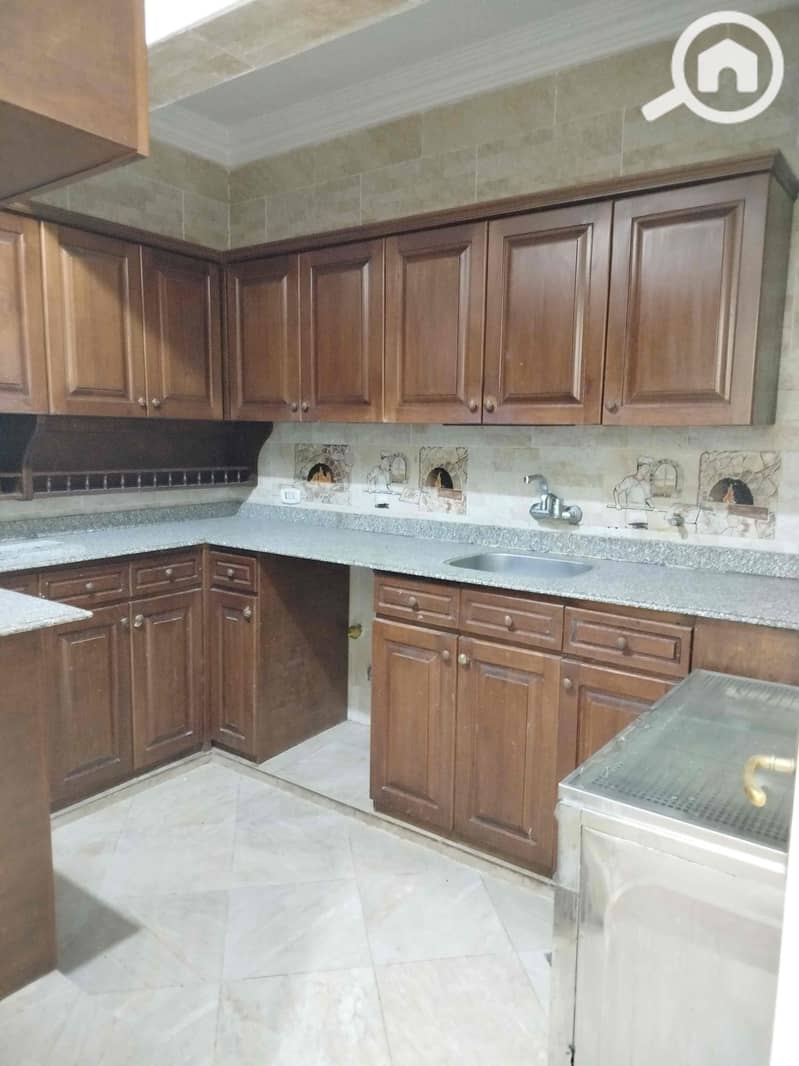 8 ba49918a-aeec-48c4-8d34-09c84d517685. jpg