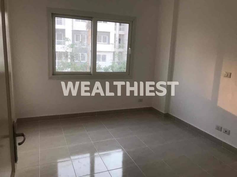 4 8f507e70-4b40-44e6-915c-212d4b28b1d6. jpg