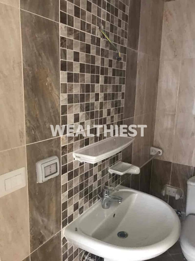 8 30950354-1750-47b9-b632-32187122802d. jpg