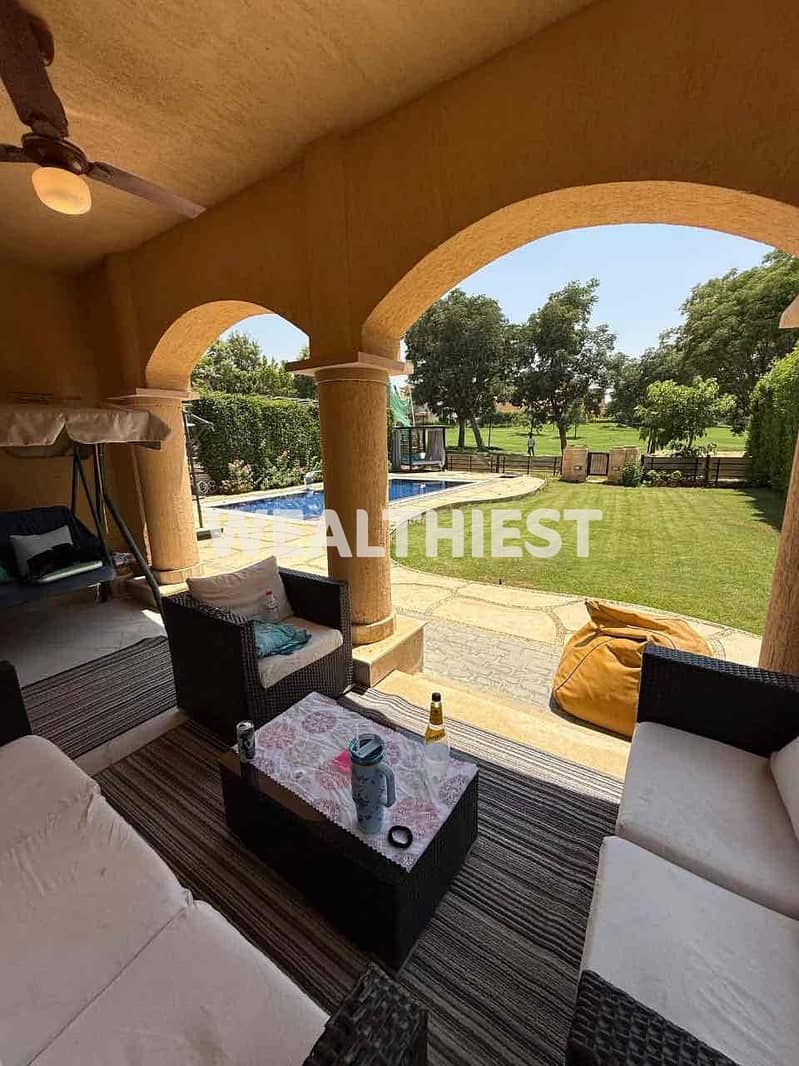 4 7433d76e-1bc6-4d56-a96e-ef77e4024c60. jpg