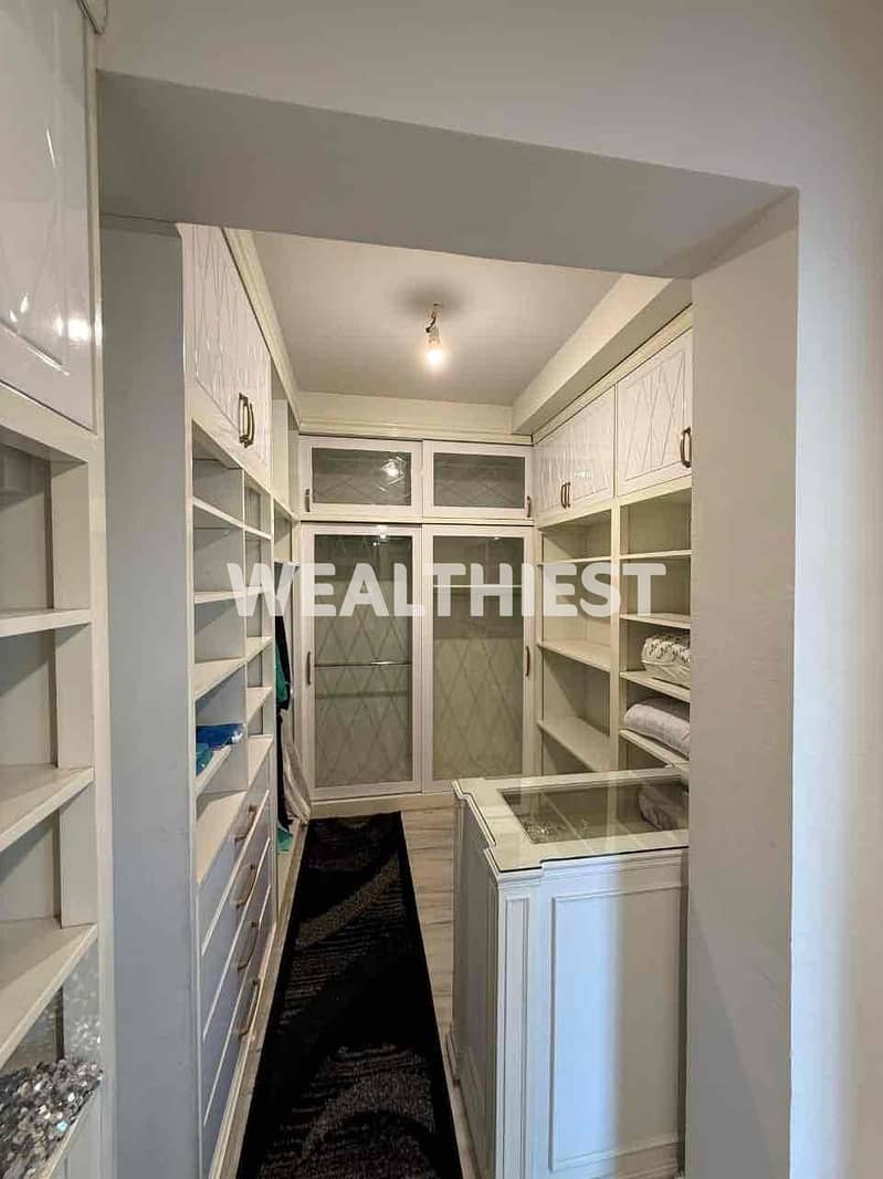 16 0d4d7428-0f11-444f-b216-d2c996375d60. jpg