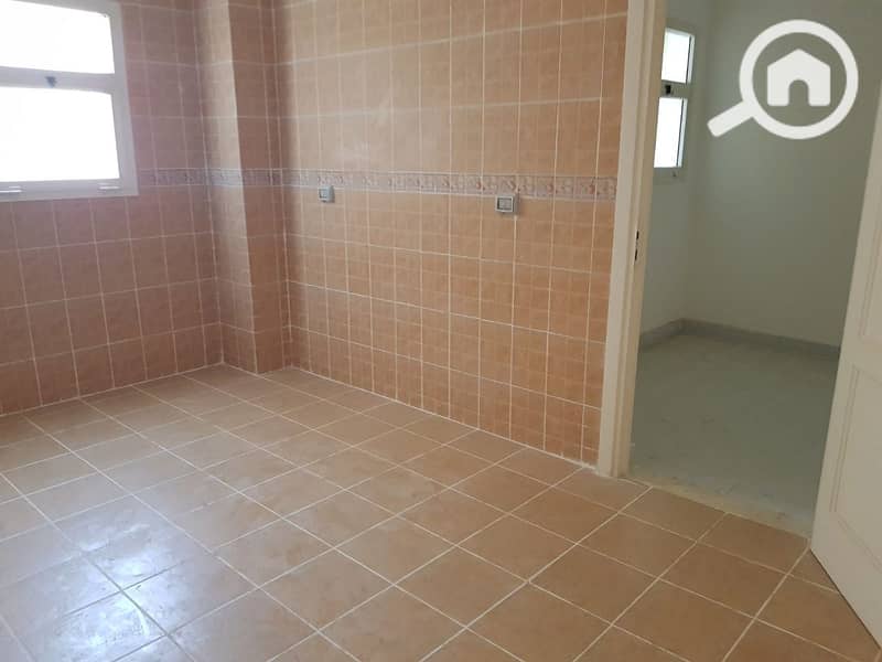 13 b3a3948f-9e5e-4b41-a3a1-ae71611d277f. jpg