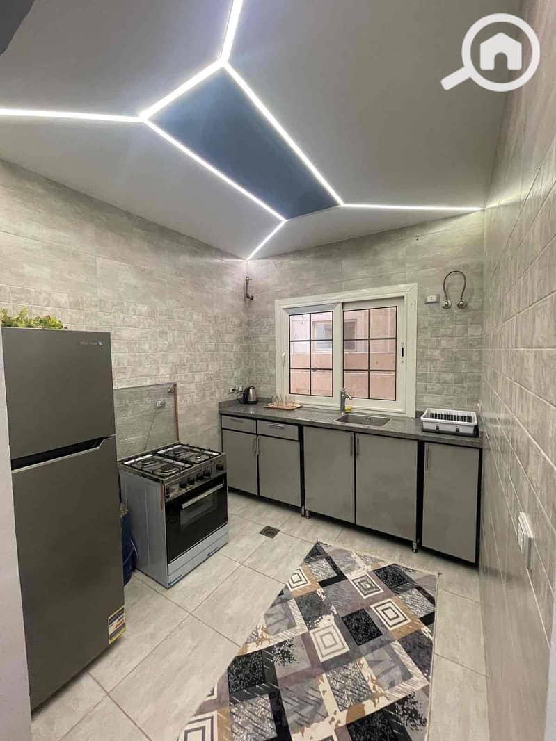 7 fb1940b5-ee24-4804-b81c-3ffdd4b71d52. jpg