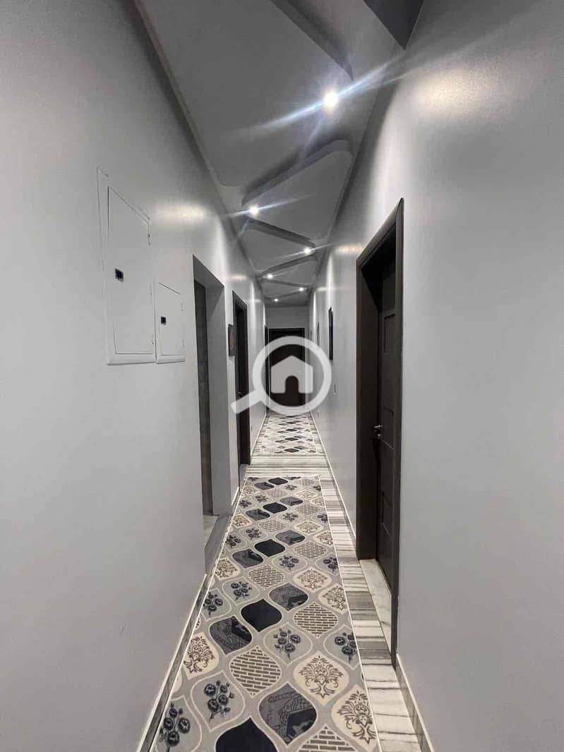 11 4807ed4b-5c6d-469d-b974-ac89ff769c98. jpg