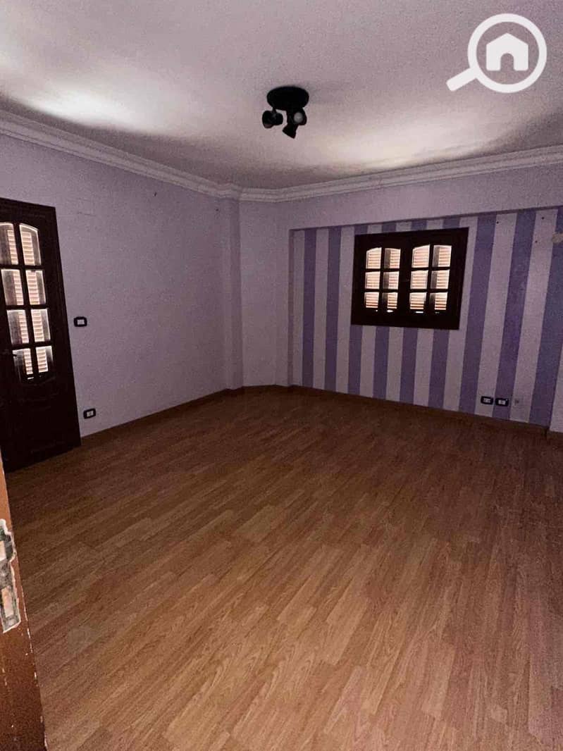 10 cd93534f-9ae9-4aac-b79e-e38f6afd52df. jpg