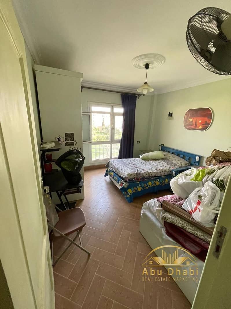 7 e48910e4-5ec5-4896-af00-7e64fd085b10. jpg