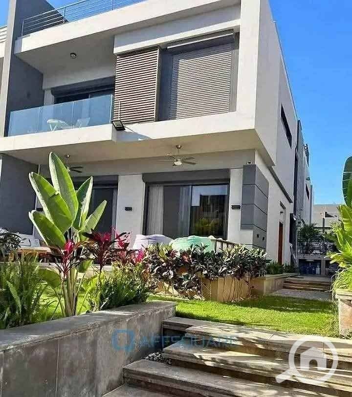 4 WhatsApp Image 2025-12-18 at 14.03. 42. jpeg