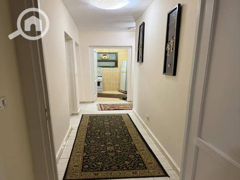 4 1d5a5526-dd1b-4c28-a9d8-c70b45b7053d. jpg