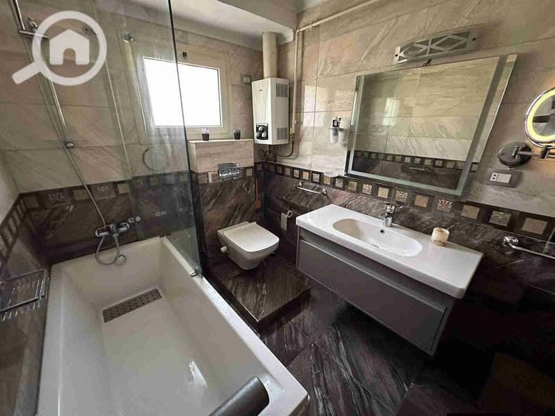 12 FB_IMG_1766135848212. jpg