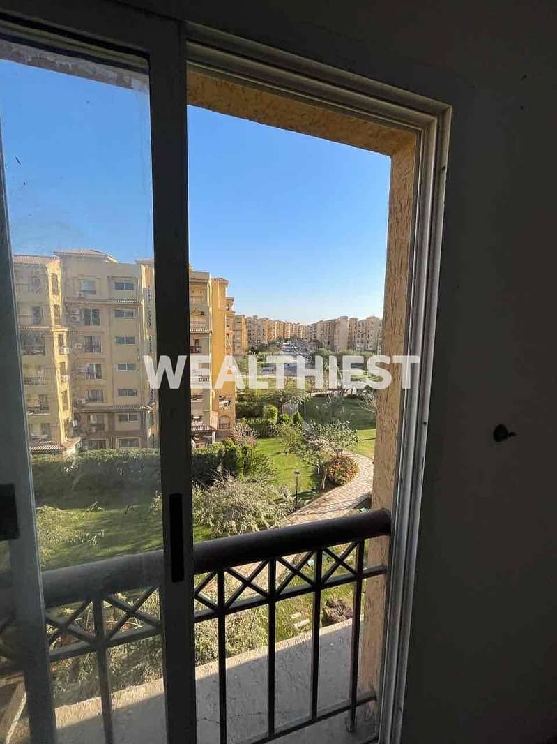 2 4b25a730-5a13-4ba6-80bd-5806aa805f9f. jpg