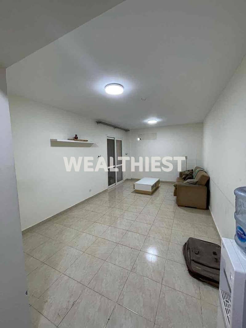 5 d3711ddc-5cee-4c39-8556-6ebf37c898c2. jpg