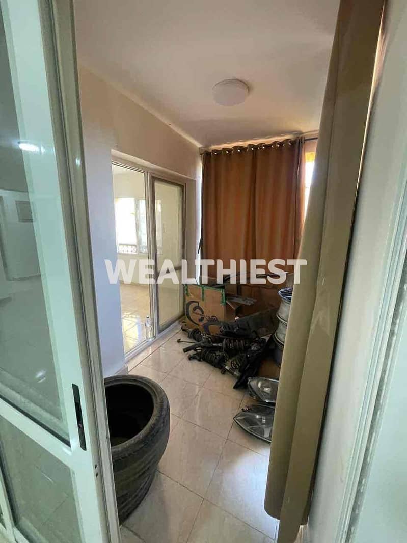 12 8a193655-0656-481b-a49f-8cd8bc53cd3d. jpg