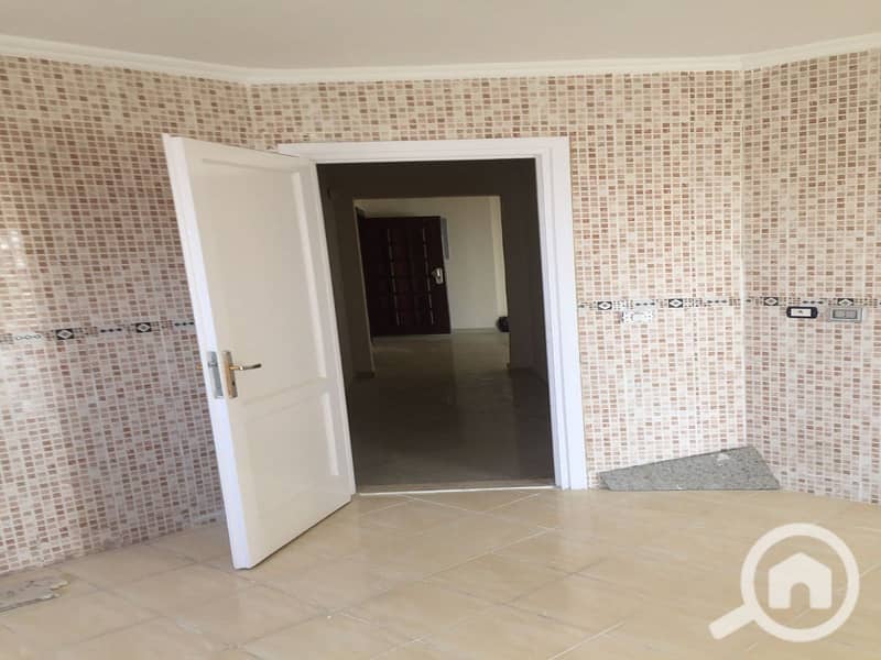 10 e8983231-dbdc-4d46-a63d-b54191d93845. jpeg