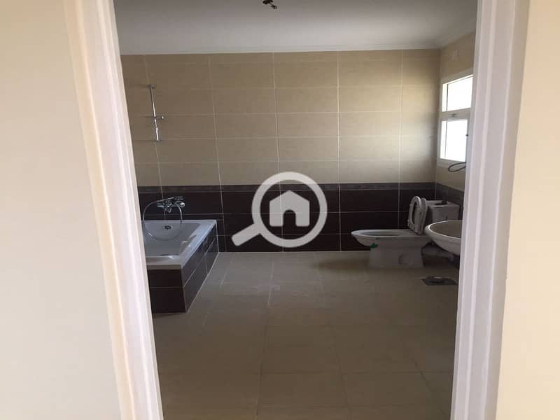 11 eaf7f709-7ba7-4688-92b1-0a1e8763e8eb. jpeg