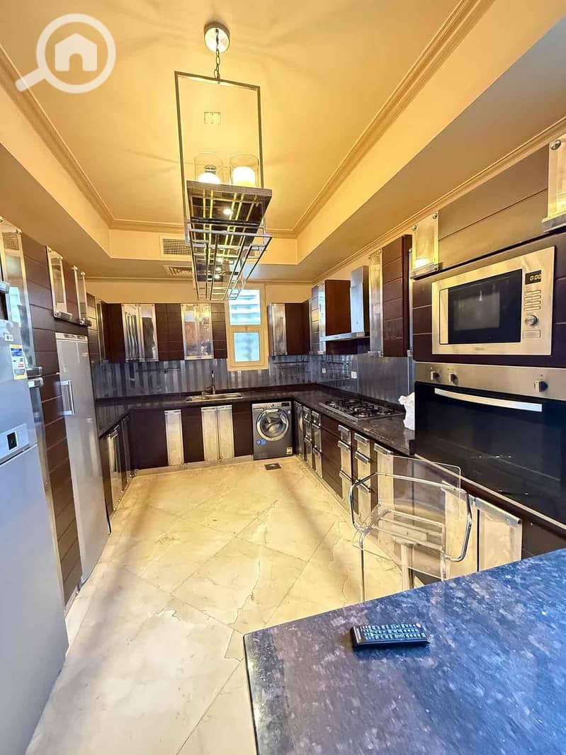 7 df5e3e01-ac17-4344-ade9-ba2b382bc0af. jpg