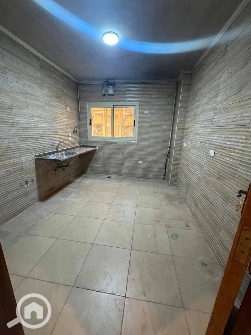 5 9d6d6618-9de4-492d-bdb5-a4953cce9da3. jpg