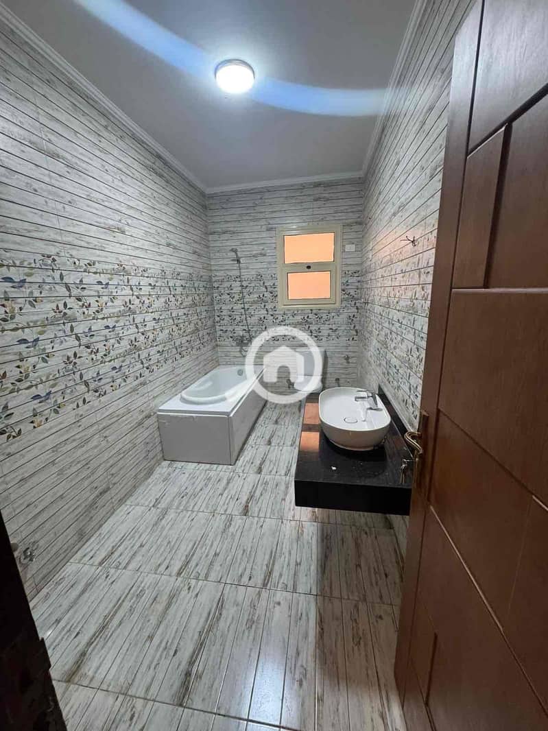 7 e261f893-4b9a-4493-856d-8e87461b04d5. jpg