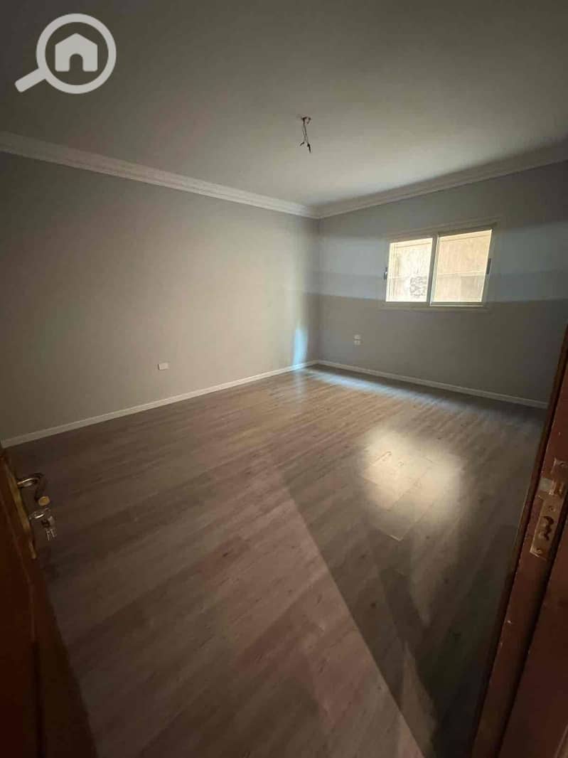 9 1e449e70-439b-4d31-83d6-f4e15a220494. jpg