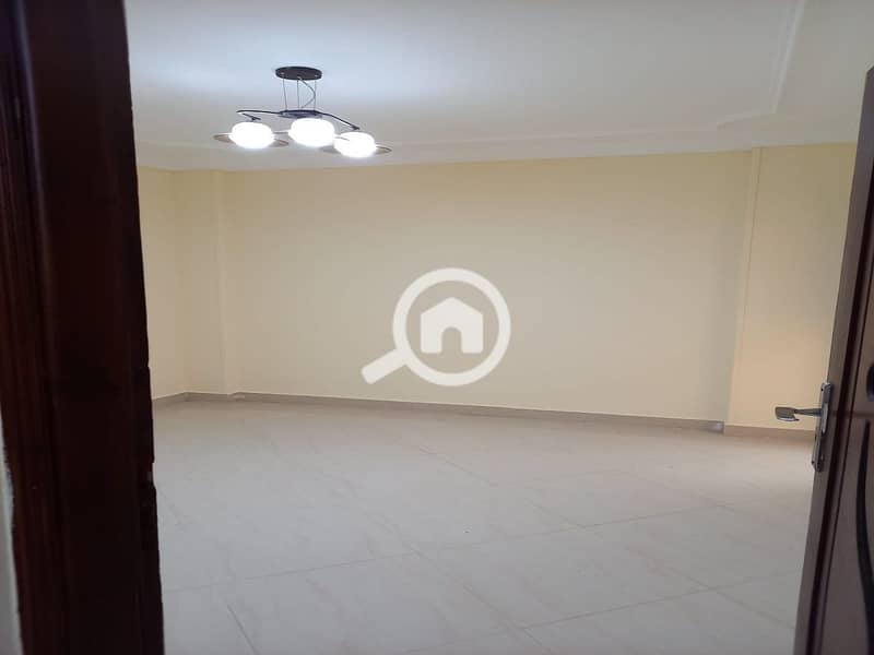 3 WhatsApp Image 2025-12-17 at 18.43. 34_cd6ad5c7. jpg