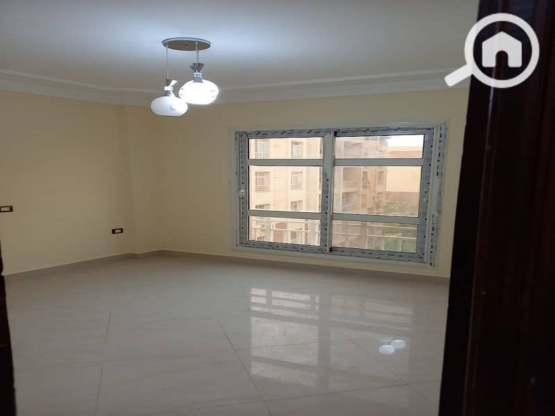 4 WhatsApp Image 2025-12-17 at 18.43. 34_d34602c4. jpg