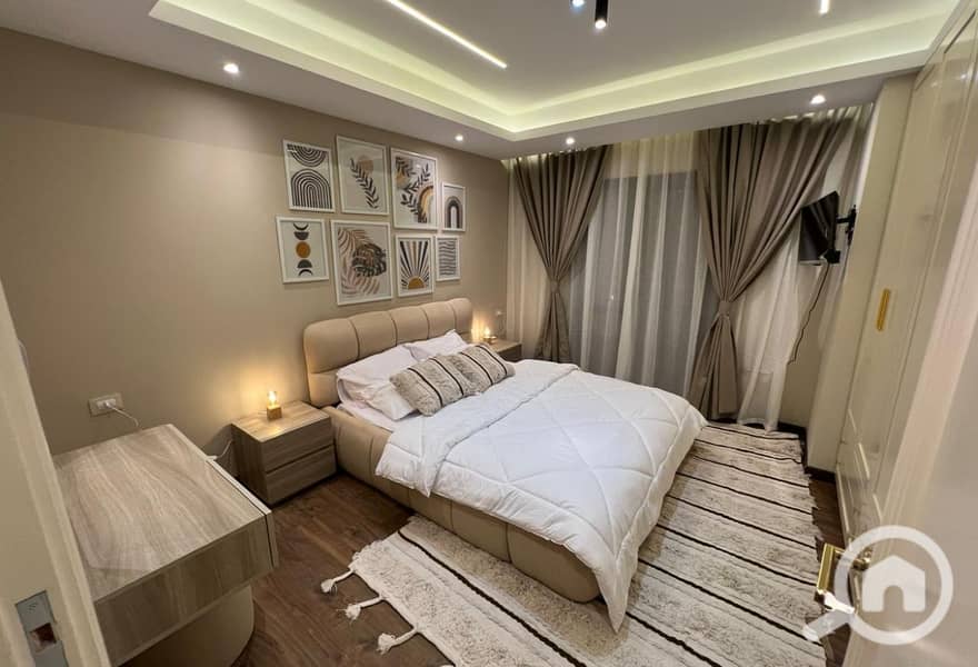 4 81b9a749-5803-48a4-8eae-0ebb53e49cf9. jpg