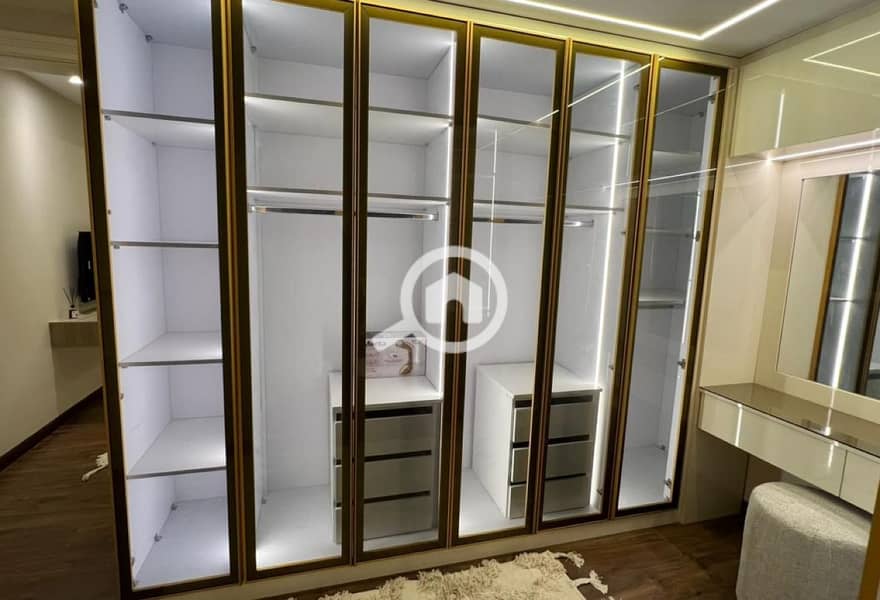 5 302da1f8-6288-448a-b417-e88902e8678c. jpg