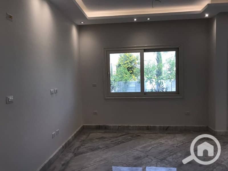 4 9b574400-0bb5-4495-bcc9-b38c69fa0494. jpg