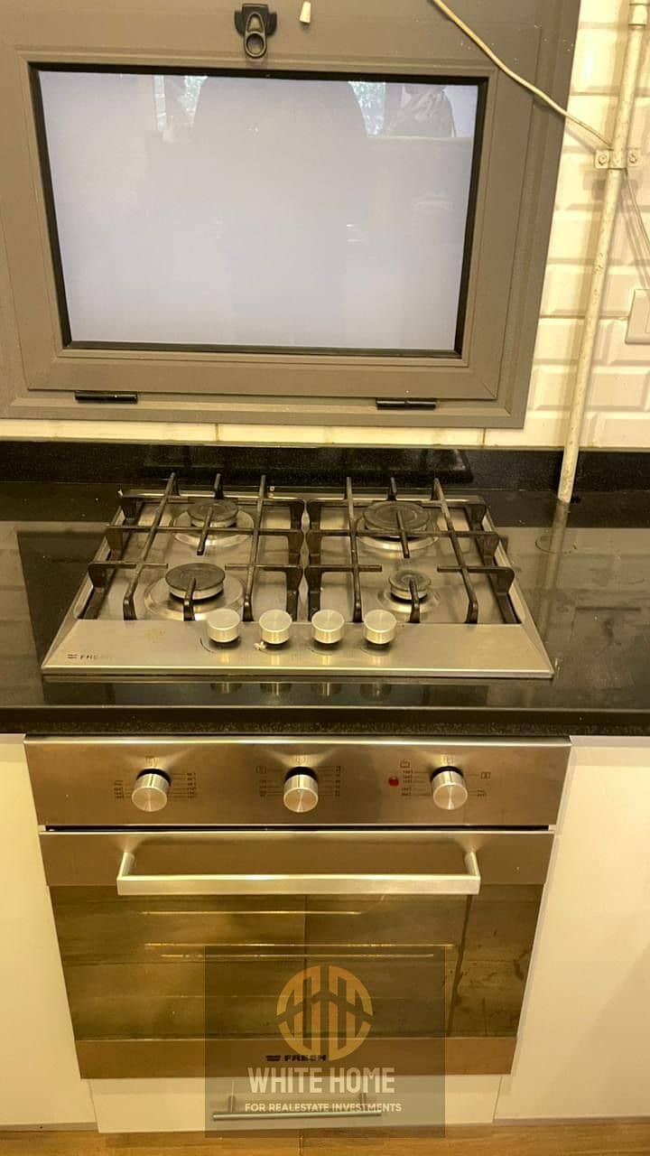 8 265ea20b-6736-4849-8aee-8b20c7a4e136. jpeg