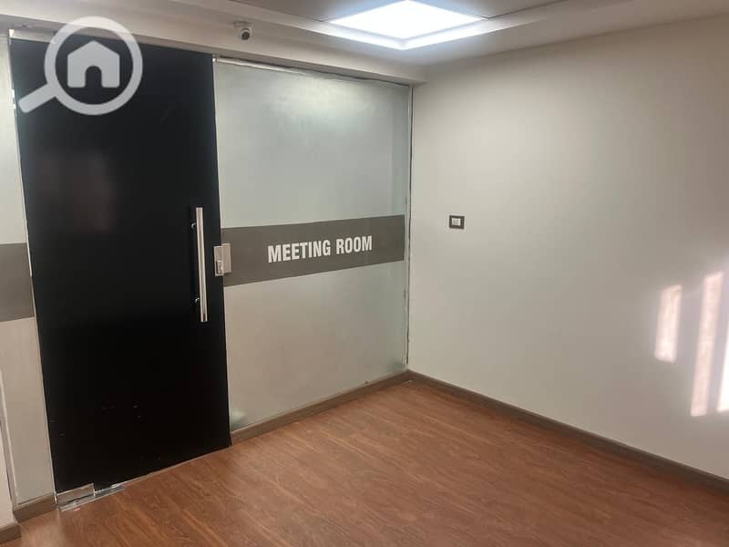 12 cd759740-38df-44f0-89cf-f1782db50d23. jpeg