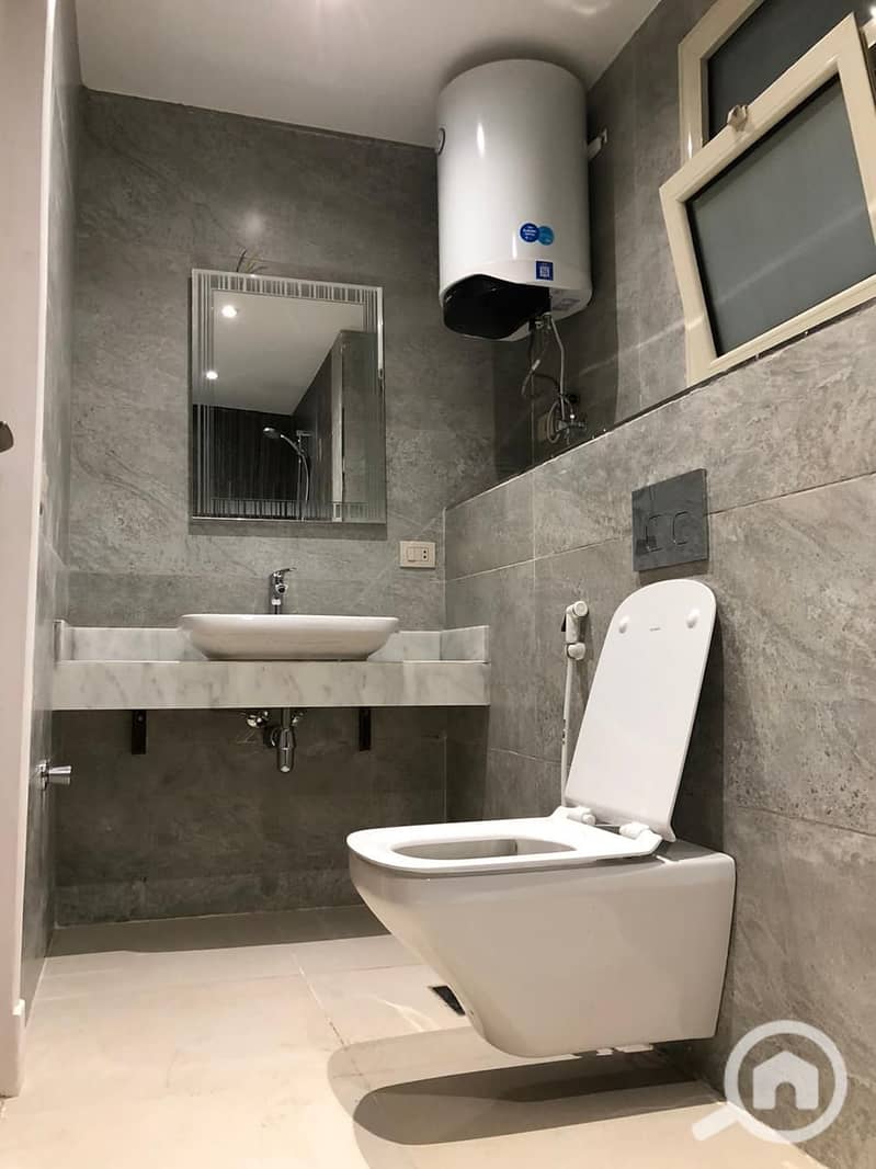 12 WhatsApp Image 2024-10-28 at 10.44. 12 PM (1). jpeg