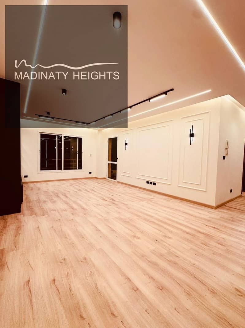 10 WhatsApp Image 2025-12-07 at 16.43. 36_44c4657a. jpg