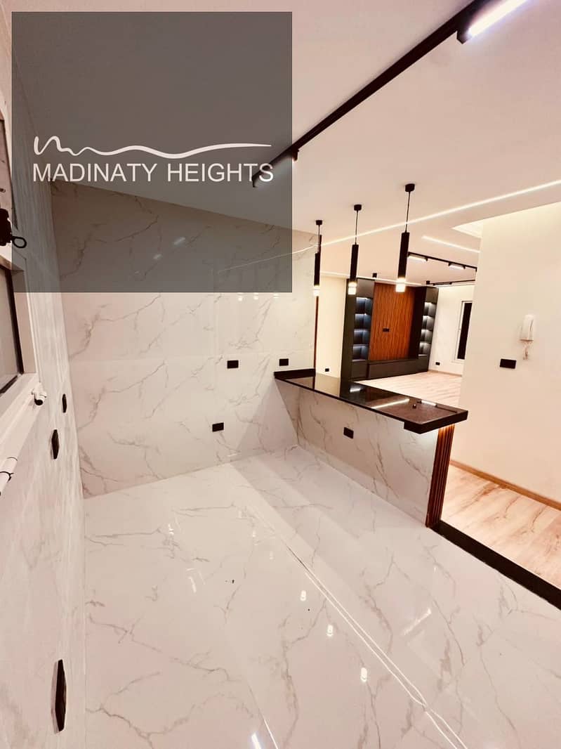 22 WhatsApp Image 2025-12-07 at 16.43. 40_46330461. jpg