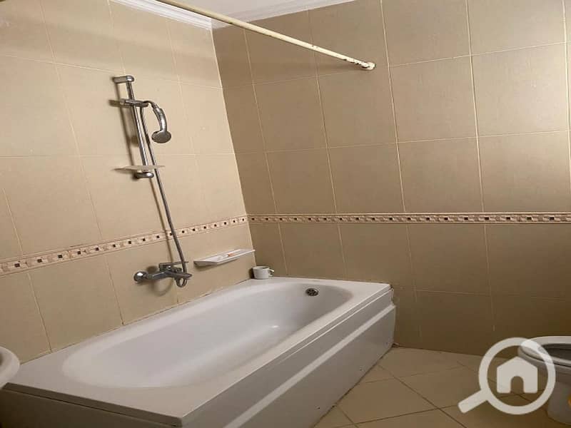 11 466406a8-c185-45cb-8bbb-da88009e1bea. jpg