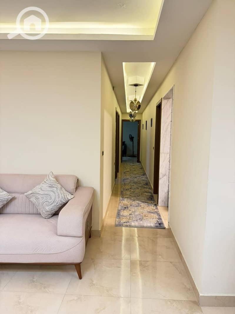 19 WhatsApp Image 2025-12-19 at 18.37. 42 (2). jpeg